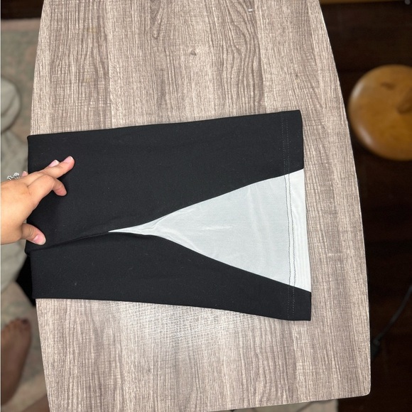 STAUD Monochrome Fashion Piece - Picture 6 of 6